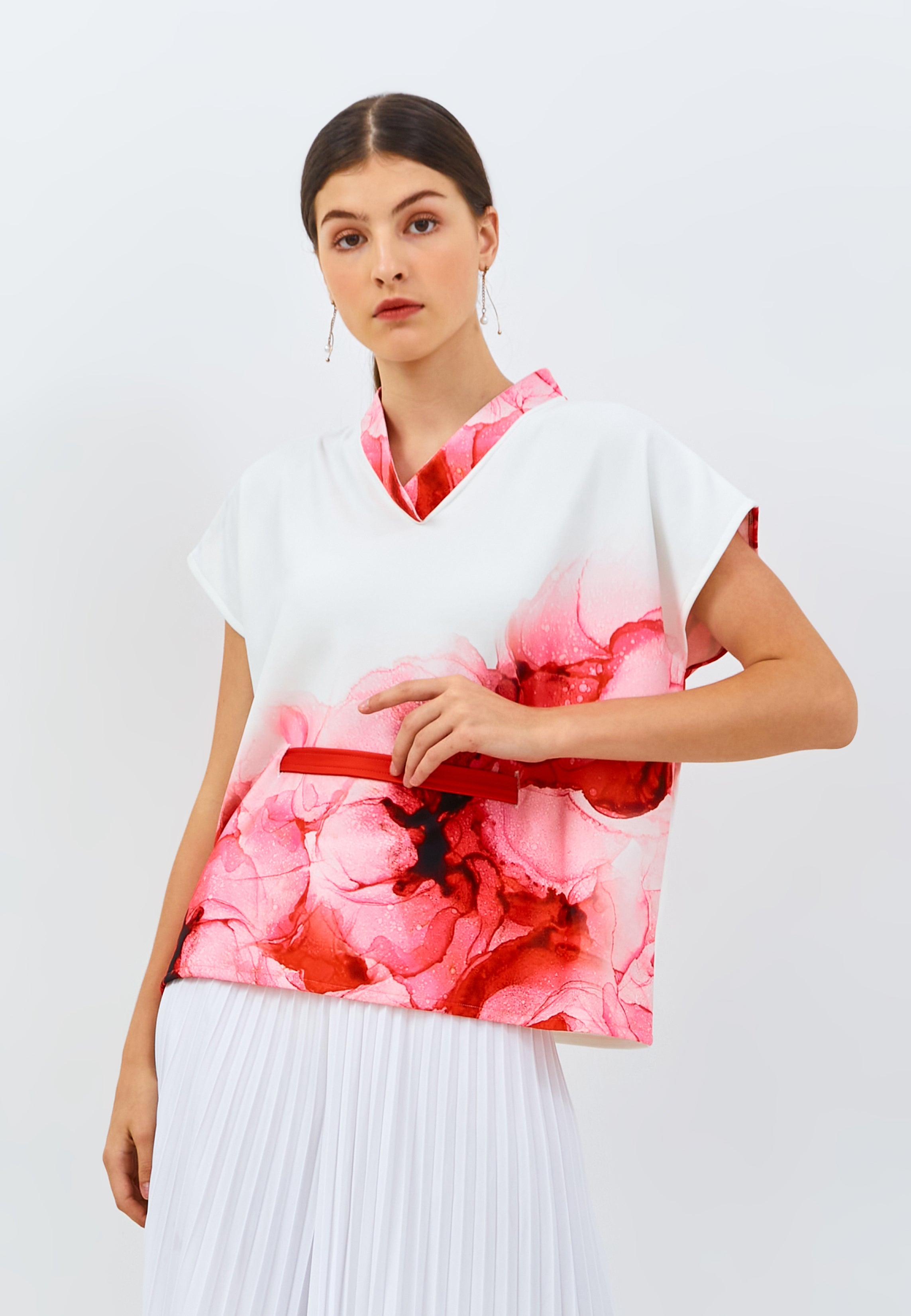 PEONIES Multiway Top