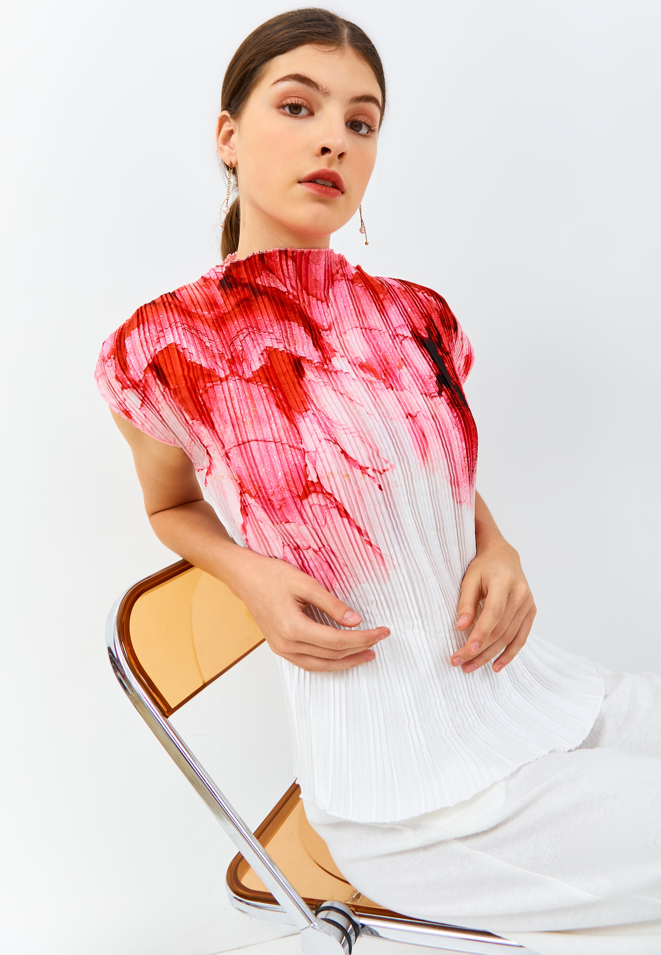 PEONIES Pleated Top