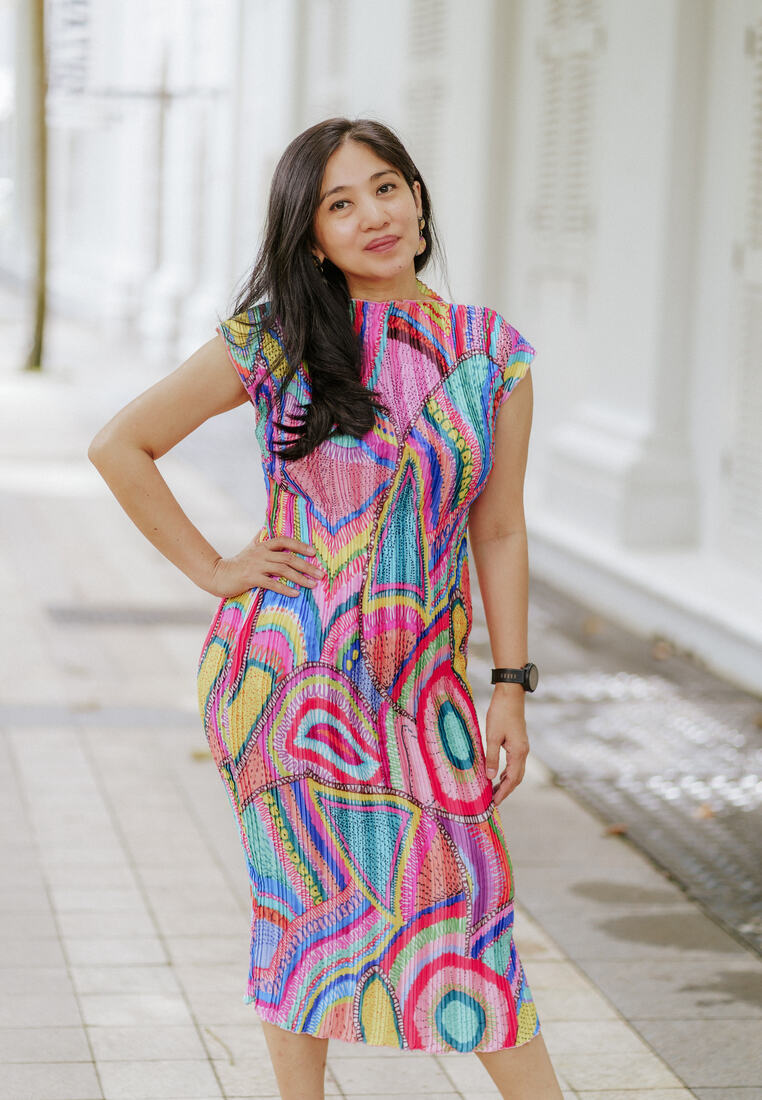 MAGIC Pleated Midi Dress