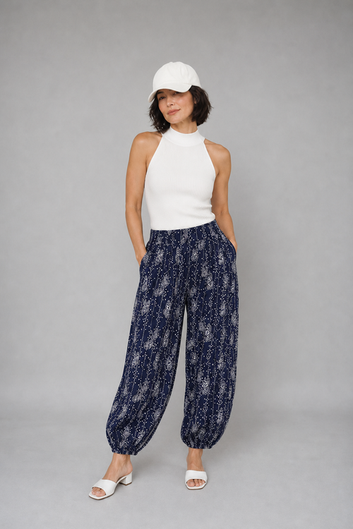 BUTTERFLY Navy Fourways Pants