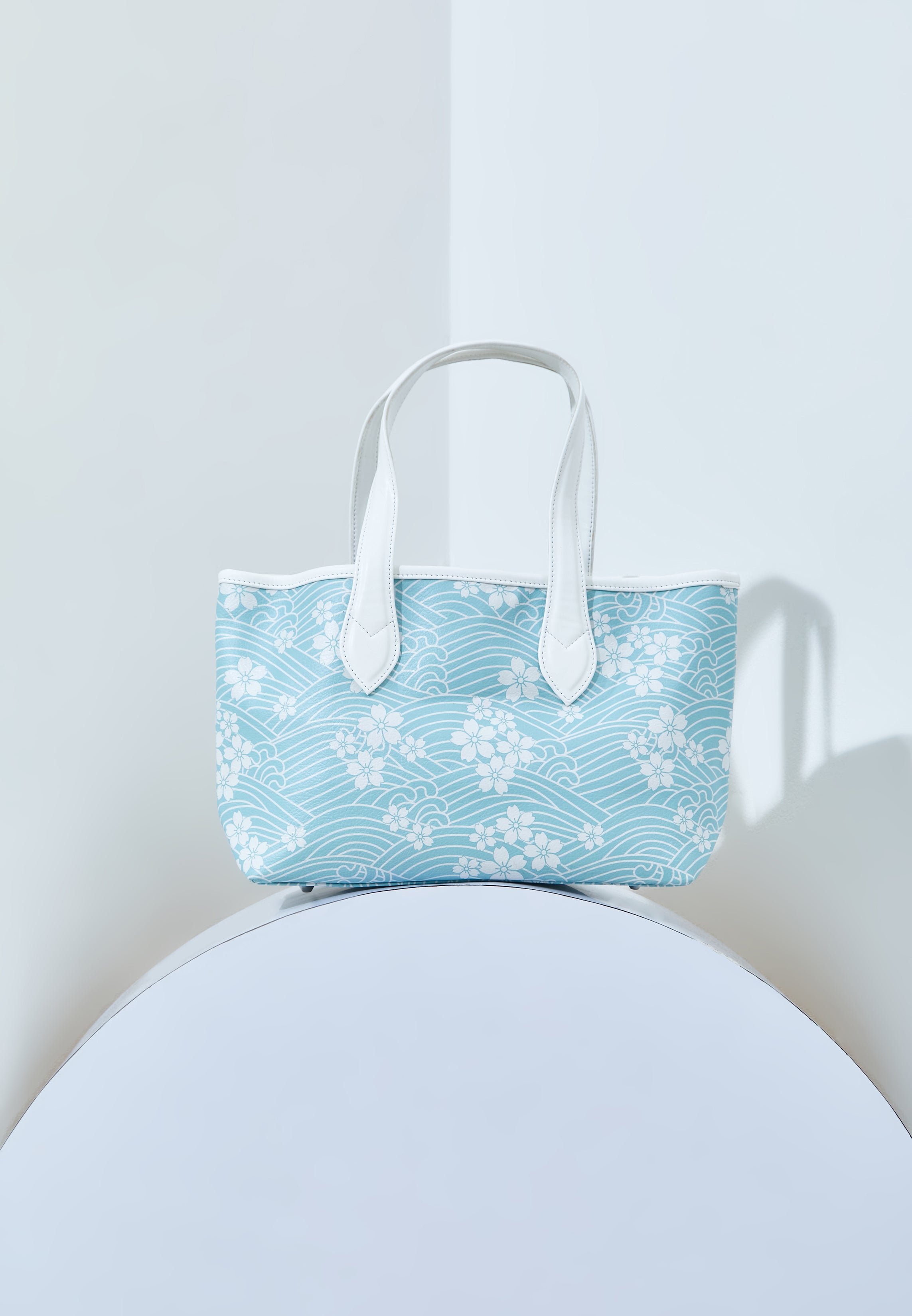 SAKURA さくら MINT Tote Bag