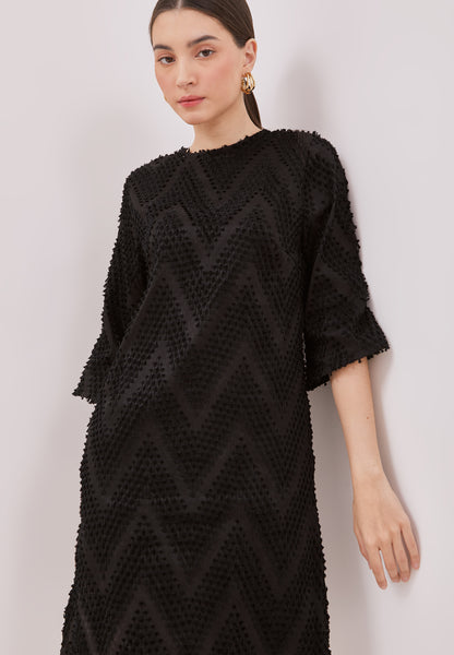 3D Tenun Black Shift dress with sleeve