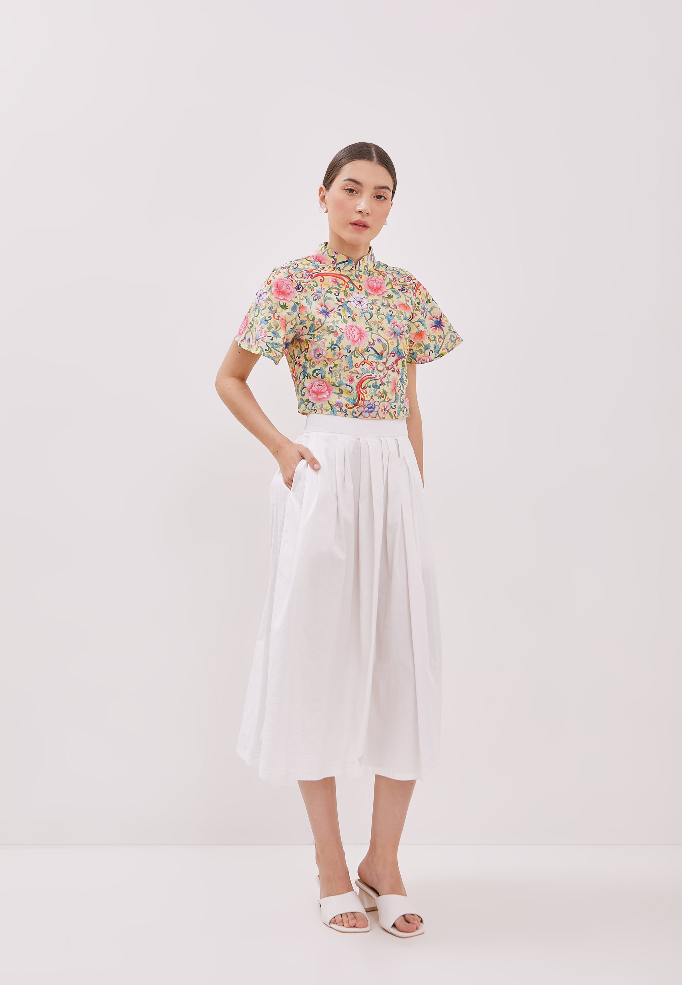 PHOENIX Sleeve Crop Top