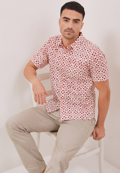 TWINKLING STARS White Man Batik Shirt With Point Collar