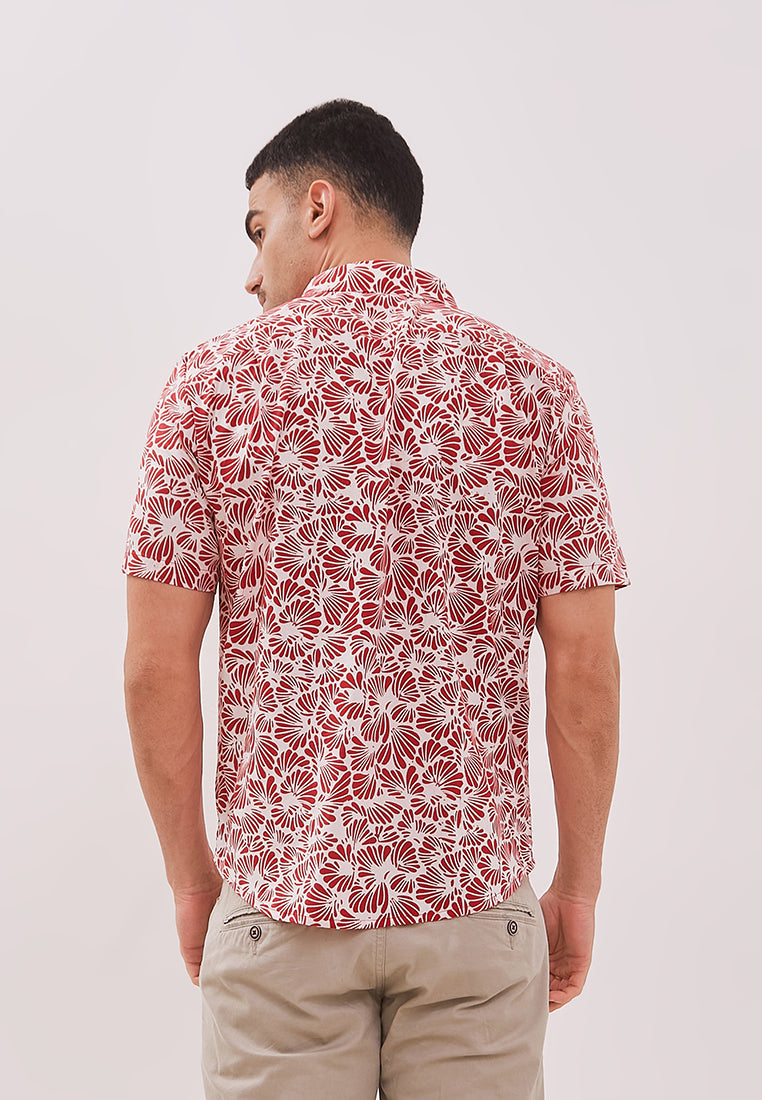 DAUN Man Batik Shirt With Point Collar