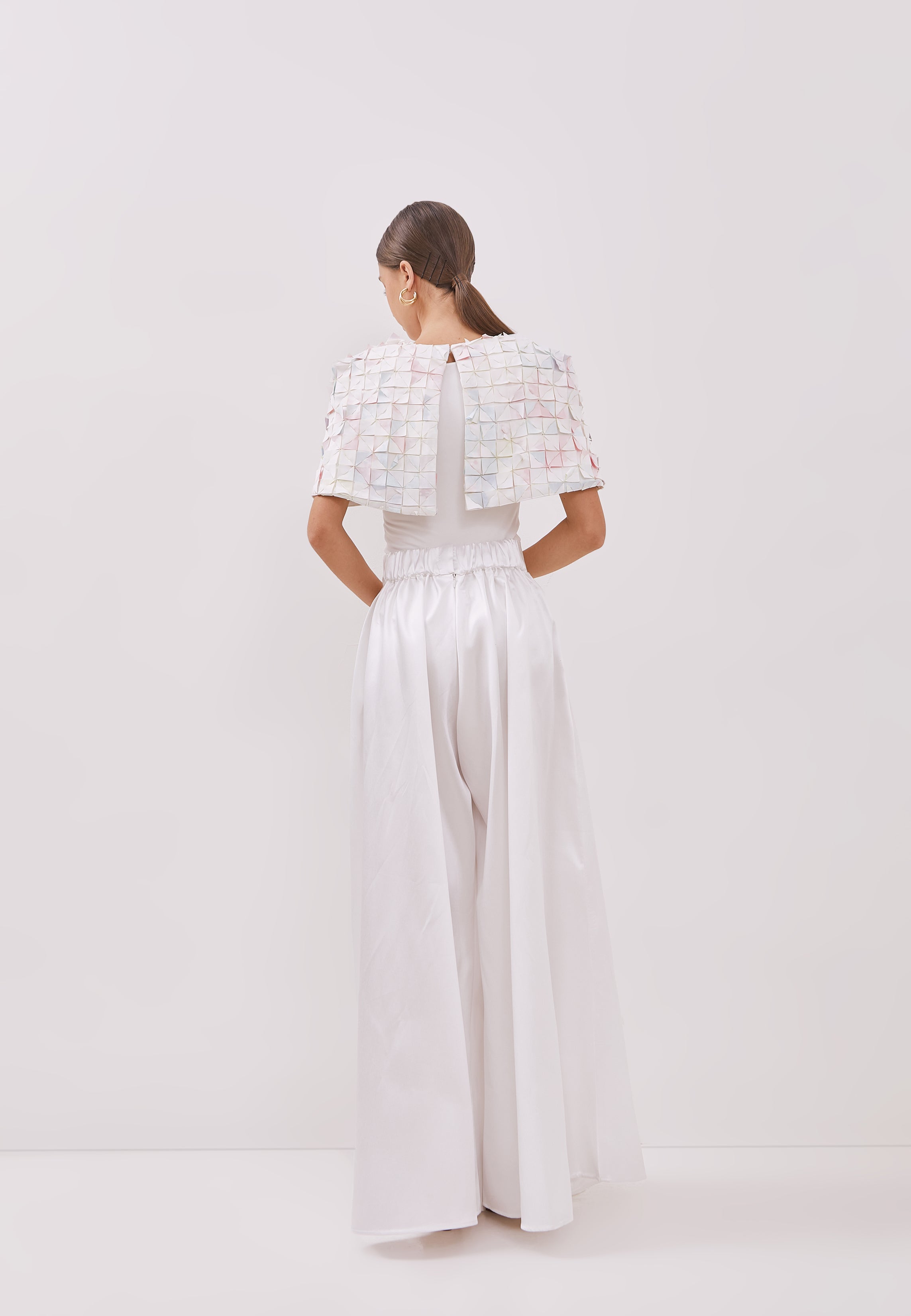 ORIGAMI White Cape