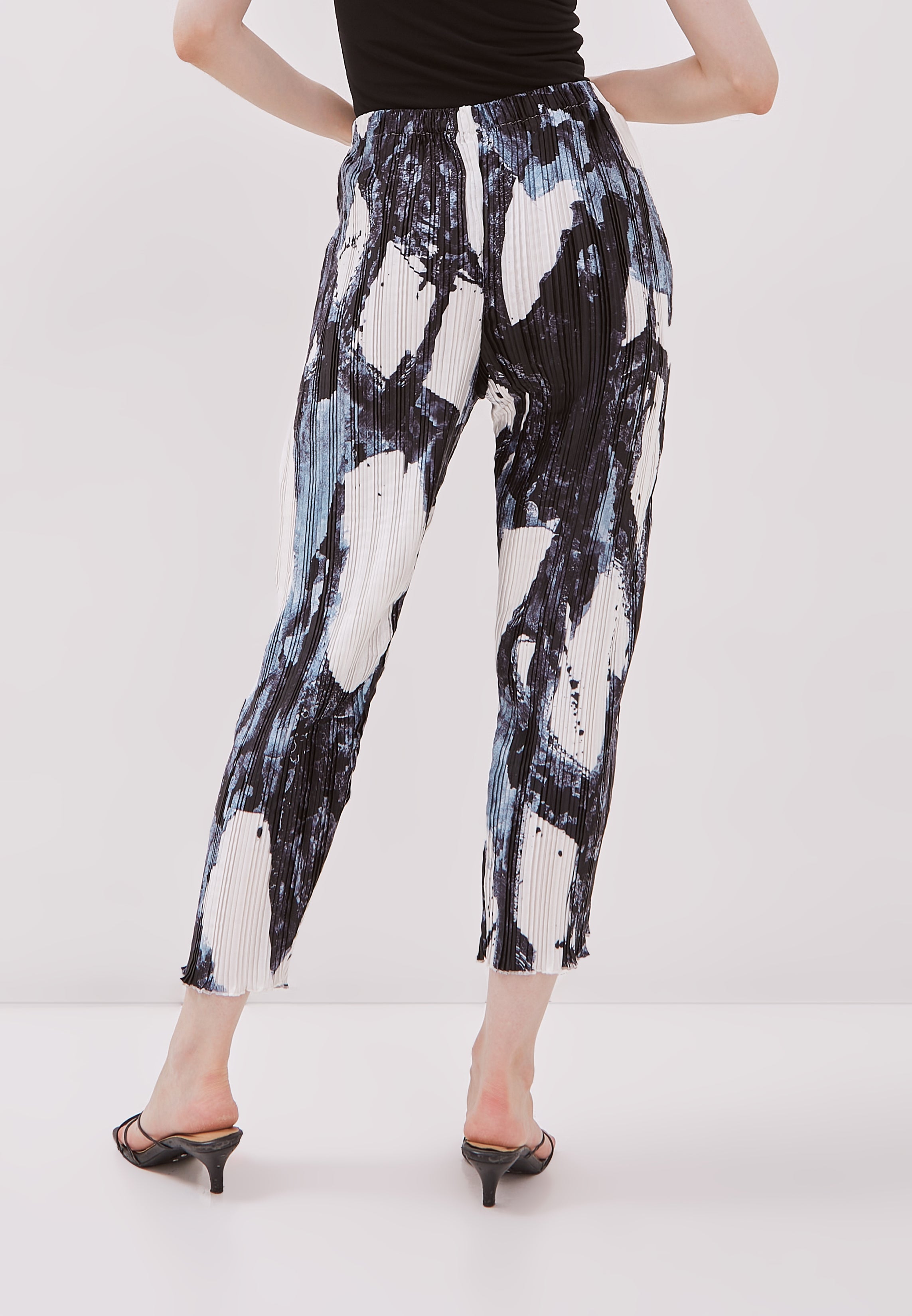 FREEDOM Pleated Pants