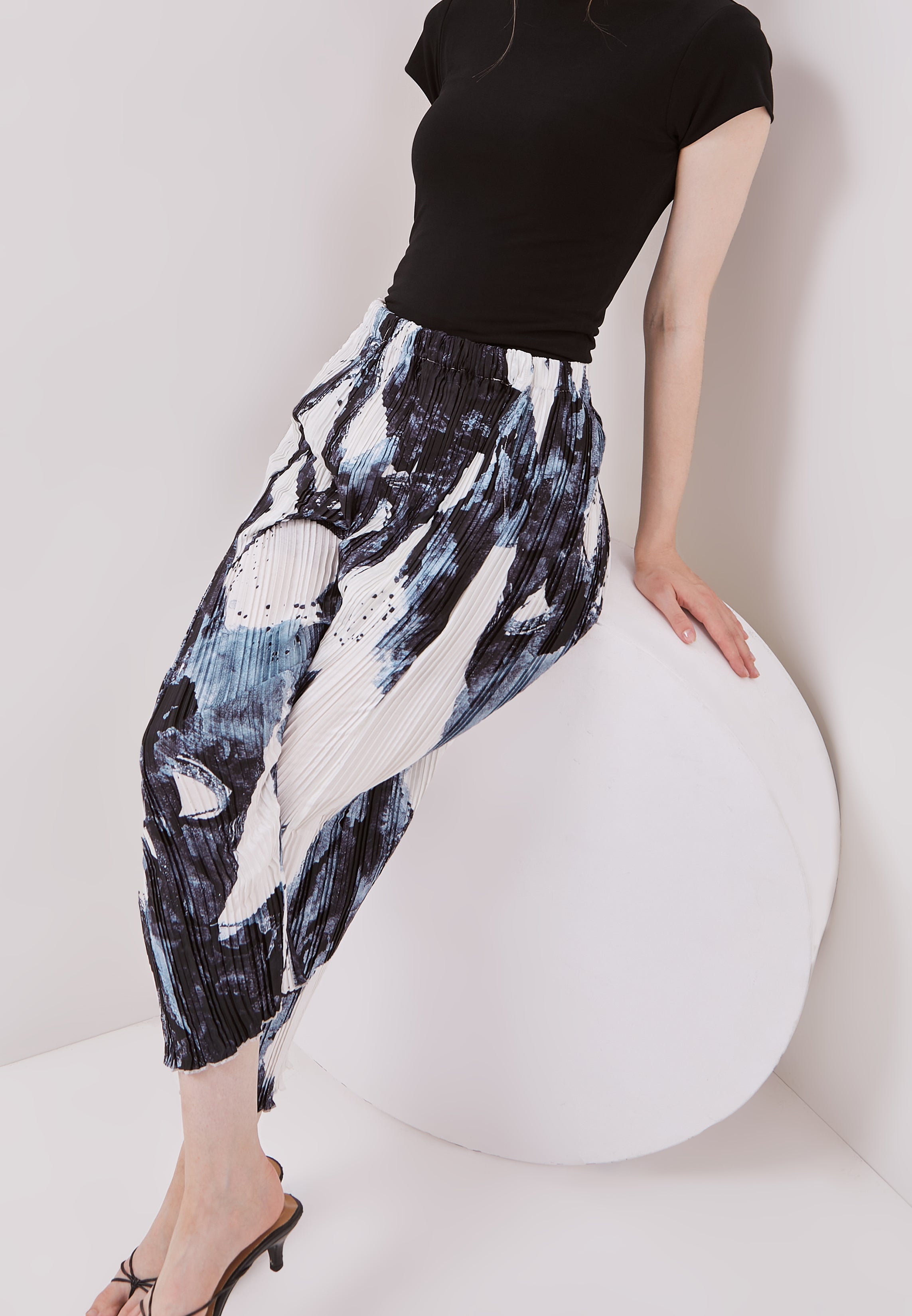 FREEDOM Pleated Pants