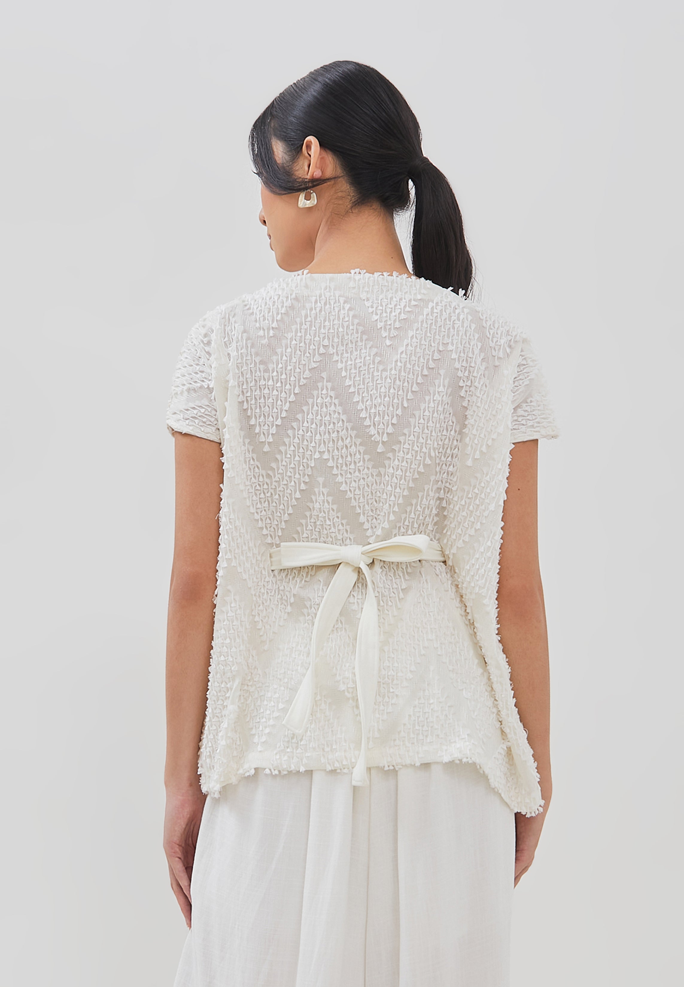 3D Tenun White Magic Top