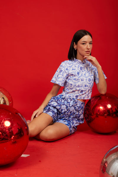 SINGAPORE ICONS Sleeve Crop Top