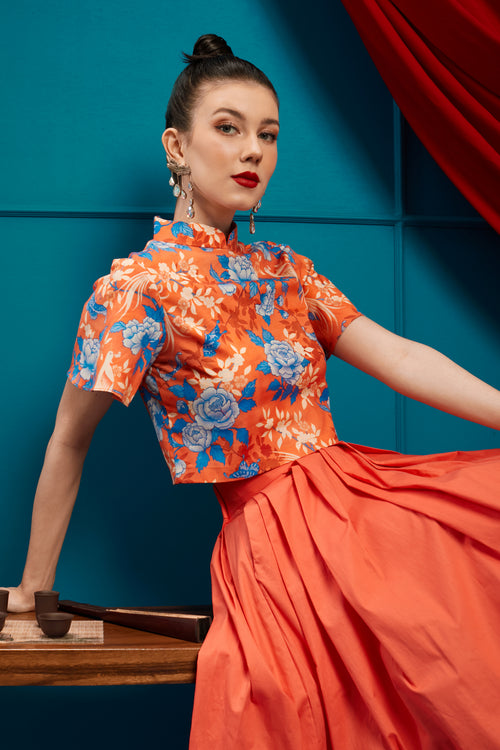 BIRDS & BUTTERFLY Sleeve Crop Top