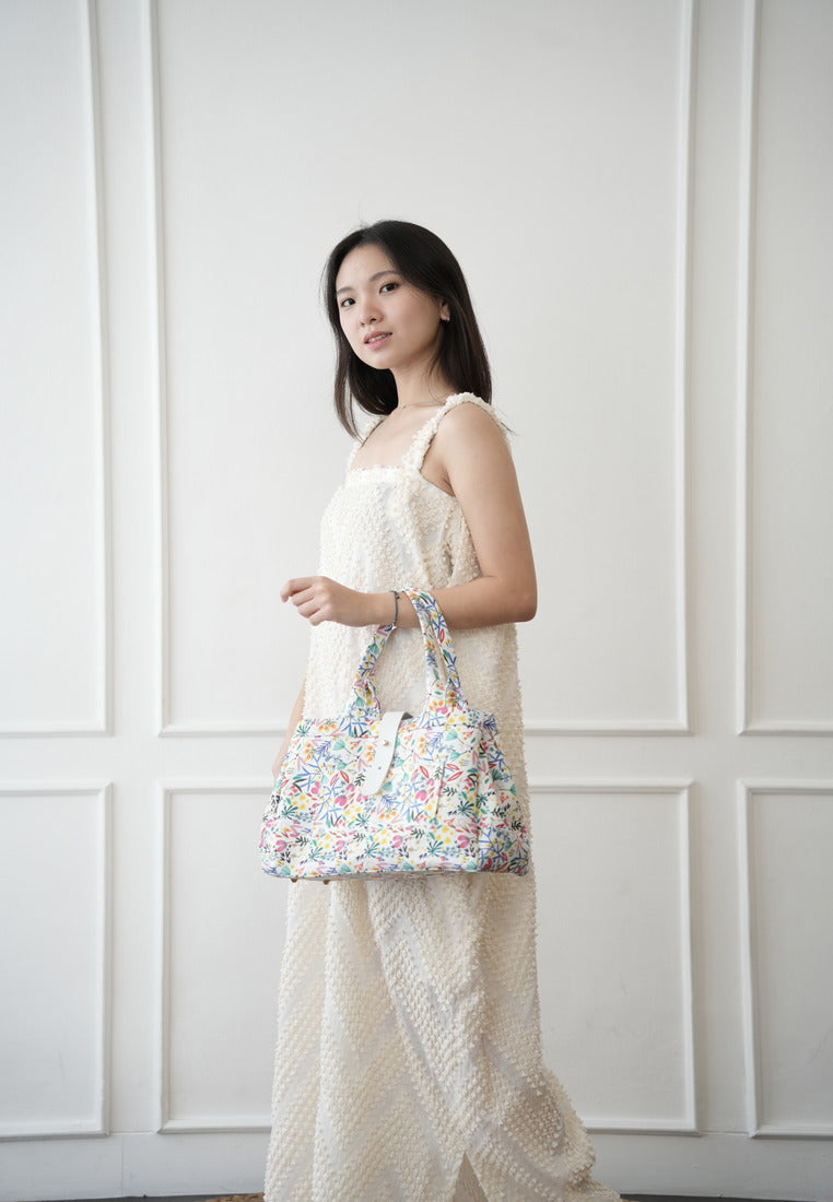WHITE HANA Canvas Bag