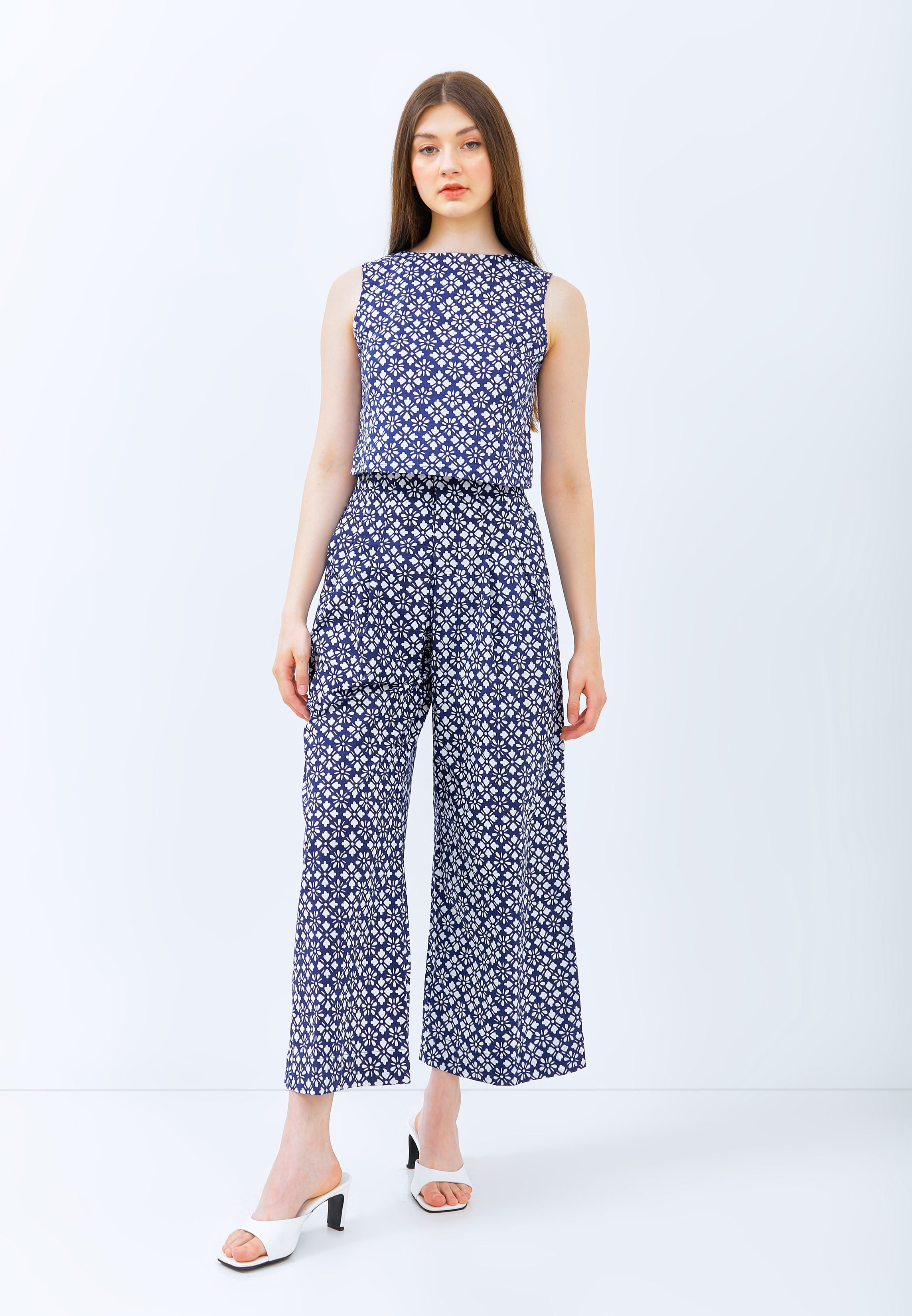HISHI Navy Crop Top