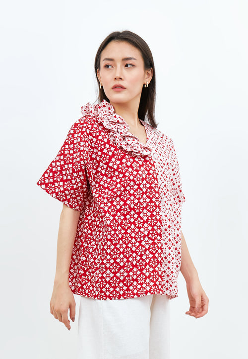 TWINKLING STARS Ruffles Kimono Button Top