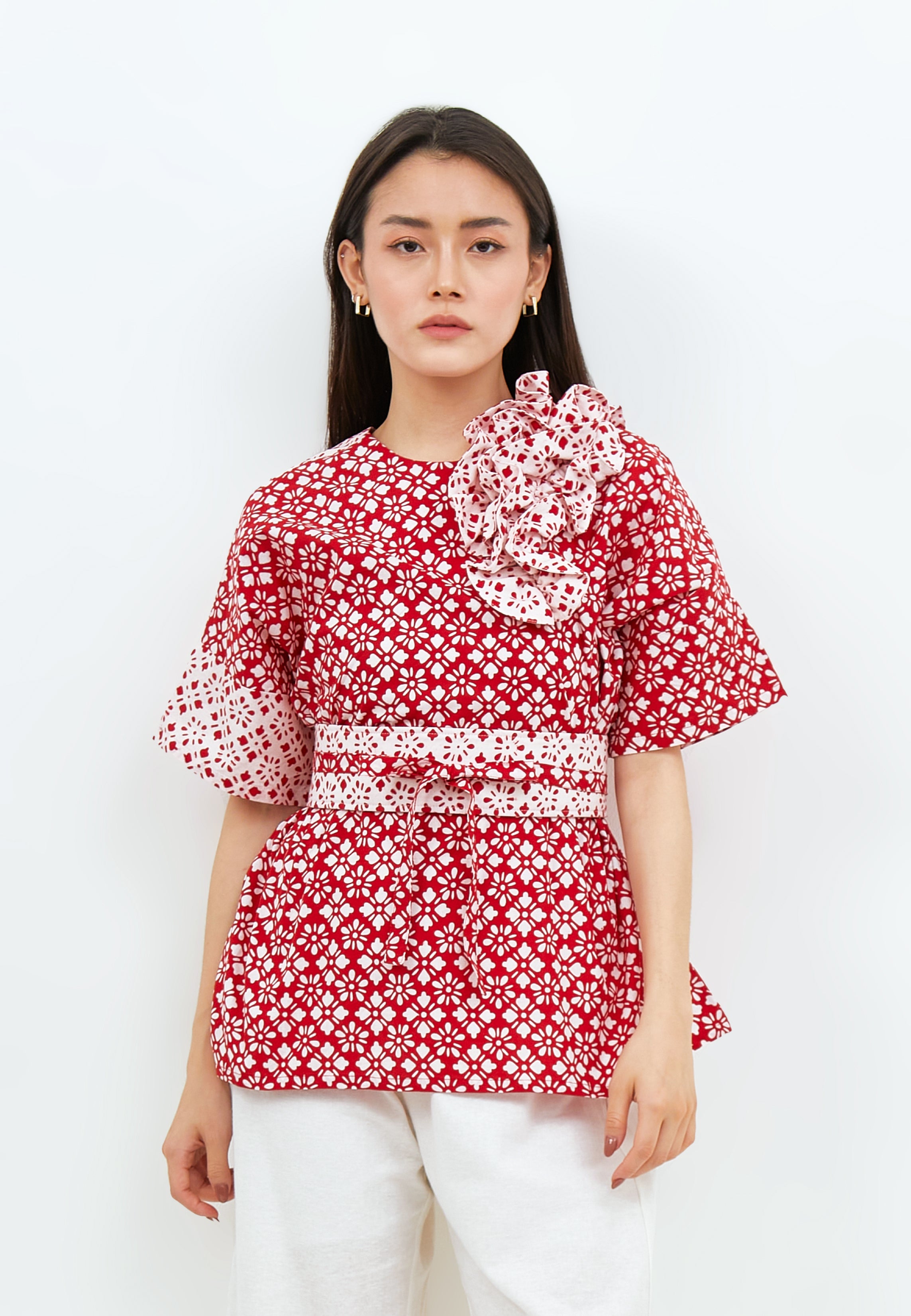 TWINKLING STARS Ruffles Kimono Button Top