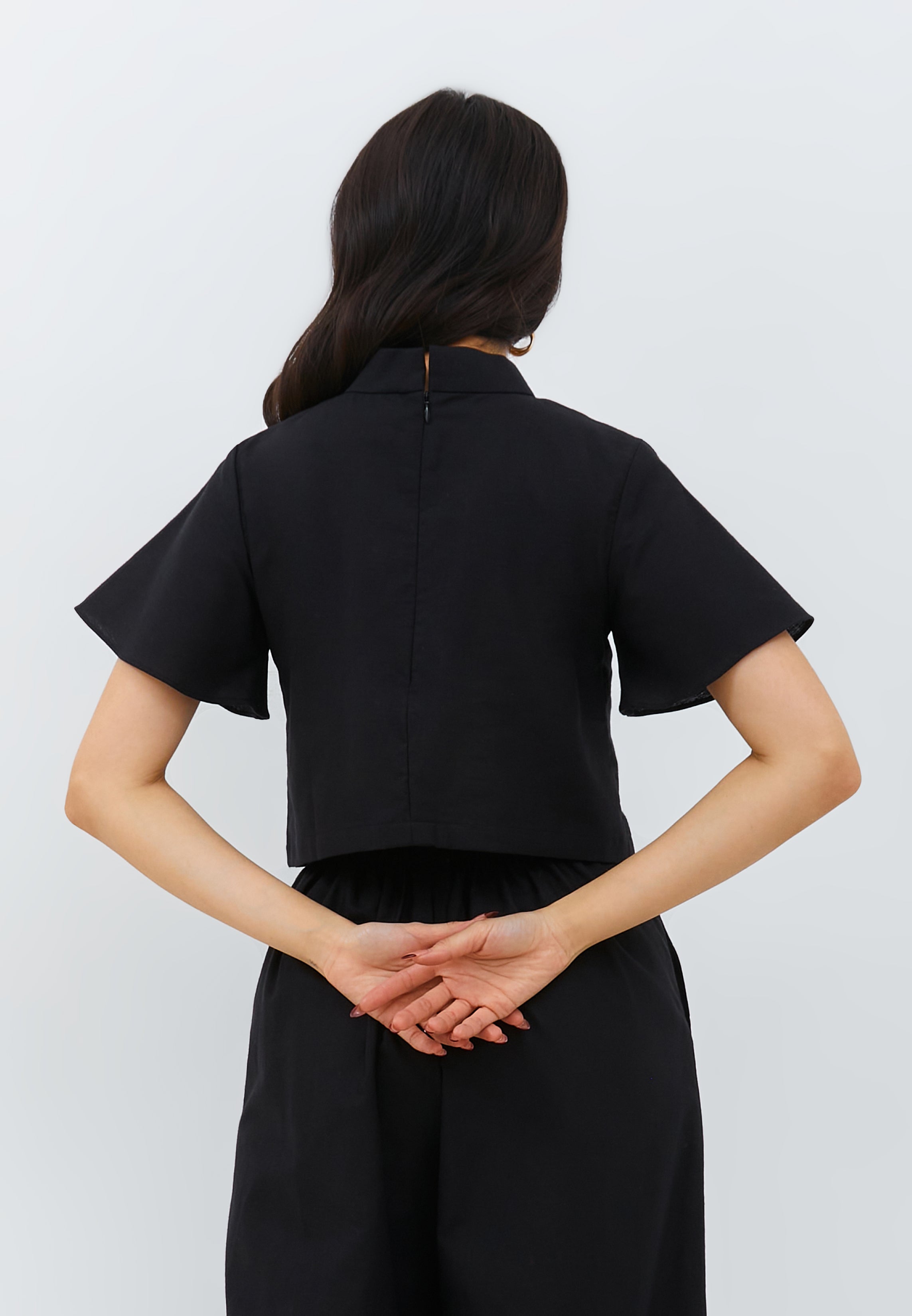 Linen Black Sleeve Crop Top