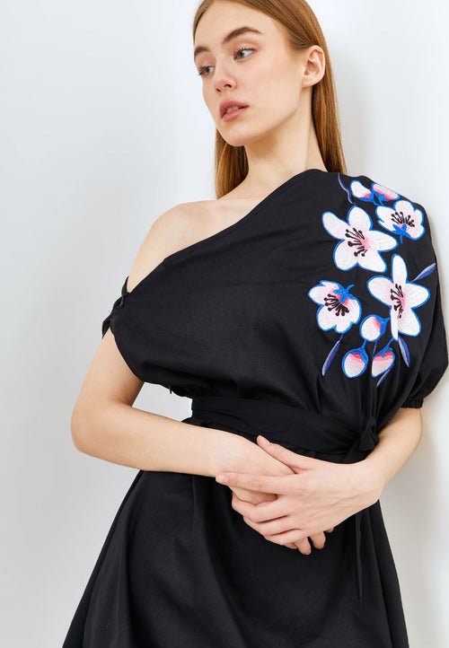 CHERRY BLOSSOM Embroidery Black Toga Dress