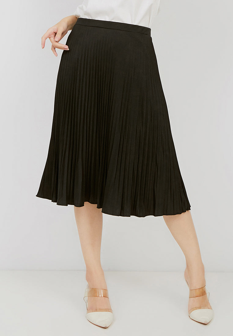 Basic Pleated Skirt Black
