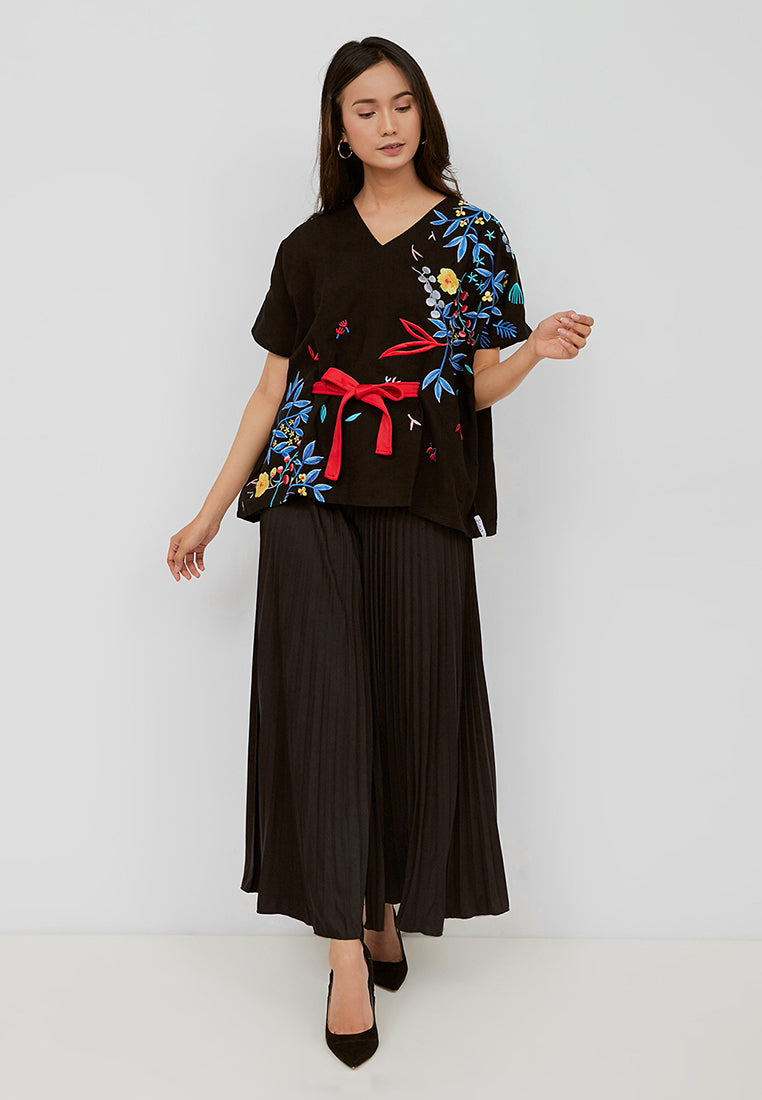 BLACK 花 HANA Embroidery Multiway Top