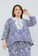 SAKURA さくら Navy Trapeze Shirt
