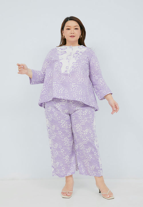SAKURA さくら Lilac Trapeze Shirt
