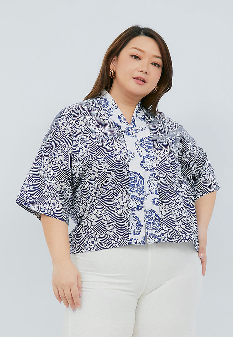SAKURA さくら Navy 3/4 Sleeve Nyonya Top