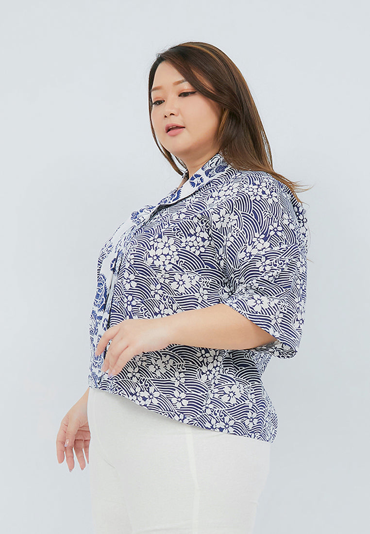 SAKURA さくら Navy 3/4 Sleeve Nyonya Top