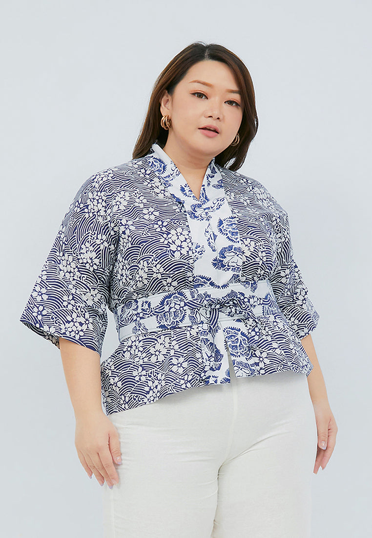SAKURA さくら Navy 3/4 Sleeve Nyonya Top