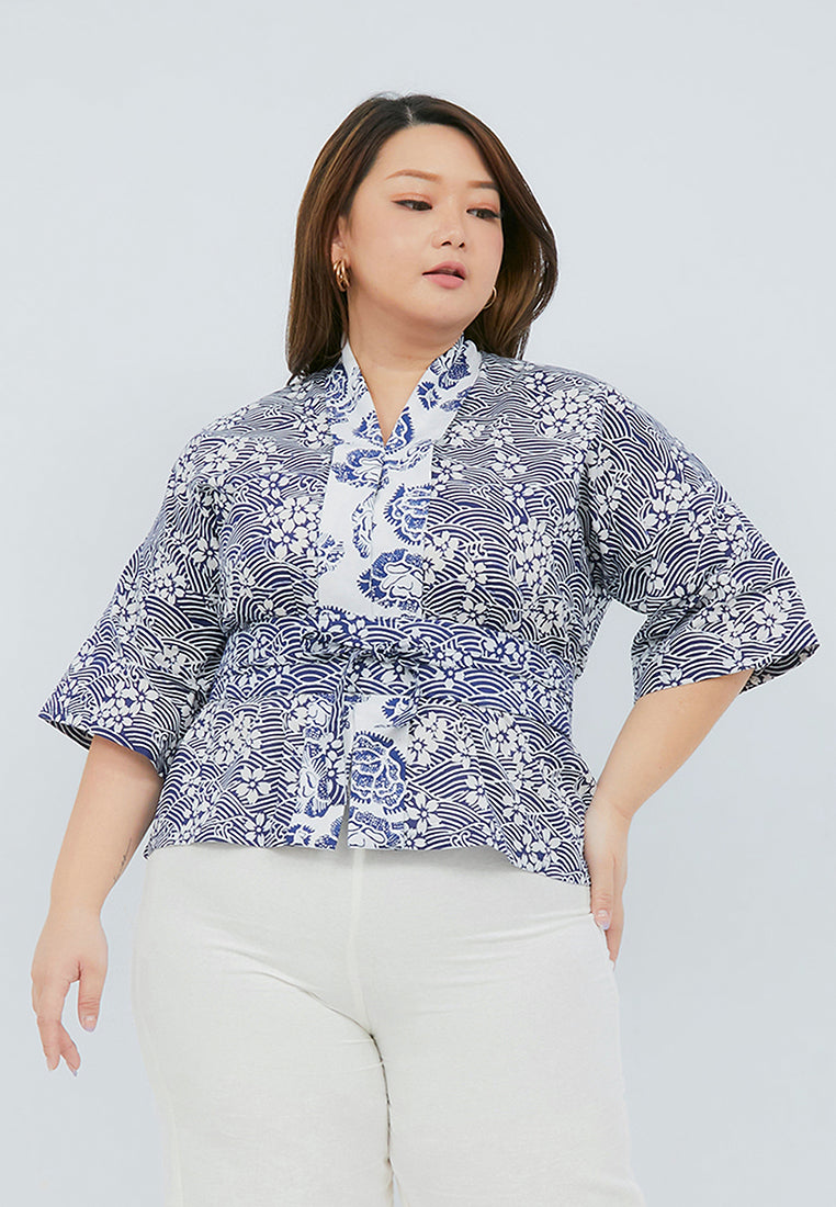 SAKURA さくら Navy 3/4 Sleeve Nyonya Top