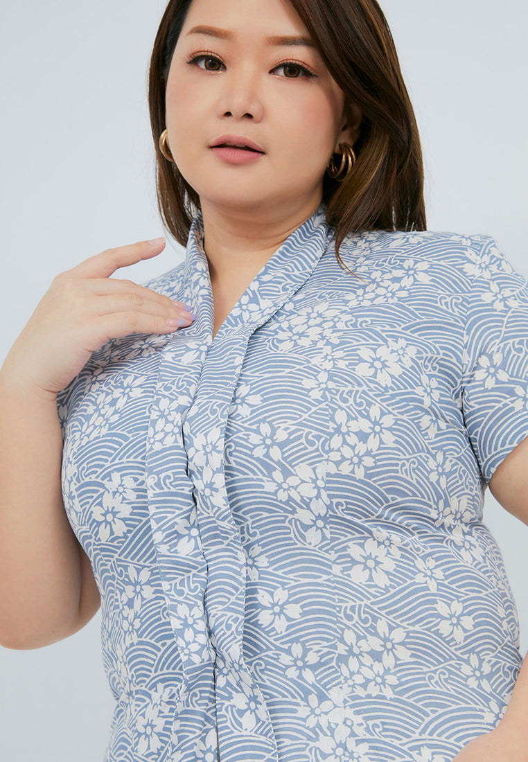 SAKURA さくら Grey Kebaya Top Batik