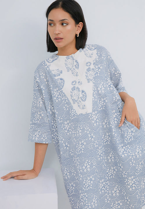 SAKURA さくら Grey Trapeze Dress