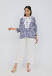 SAKURA さくら Navy Trapeze Shirt