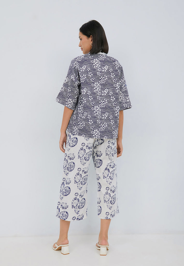 SAKURA さくら Navy 3/4 Sleeve Nyonya Top