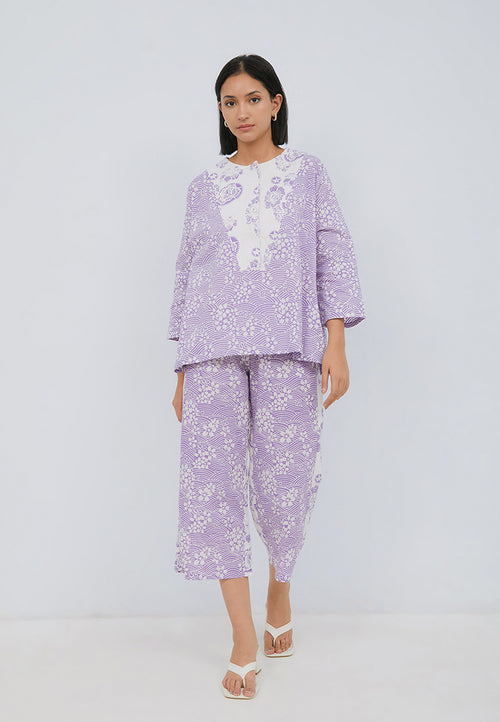 SAKURA さくら Lilac Trapeze Shirt