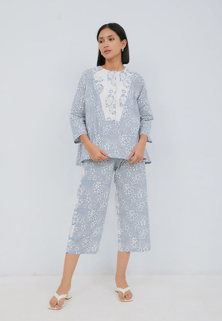 SAKURA さくら Grey Trapeze Shirt