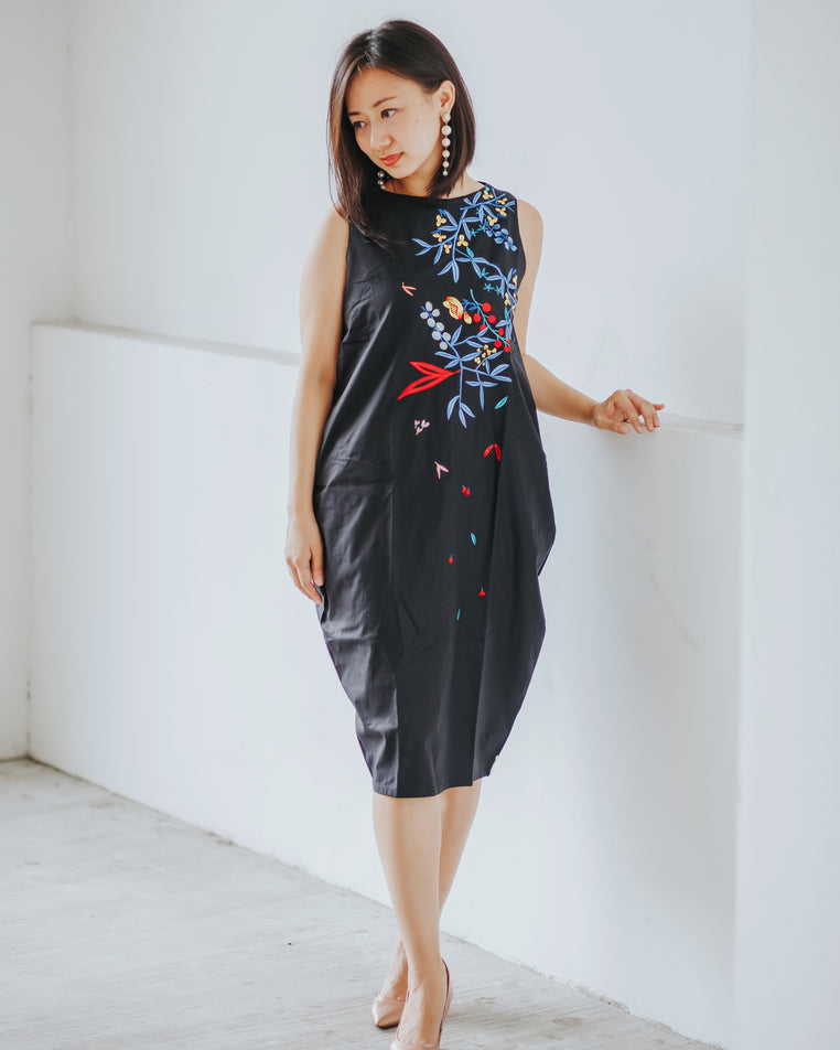 BLACK HANA Tulip Dress
