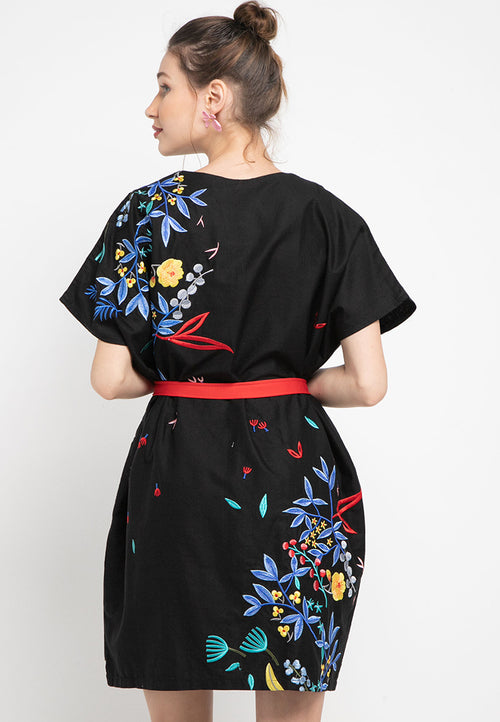 BLACK 花 HANA Embroidery Kimono Dress