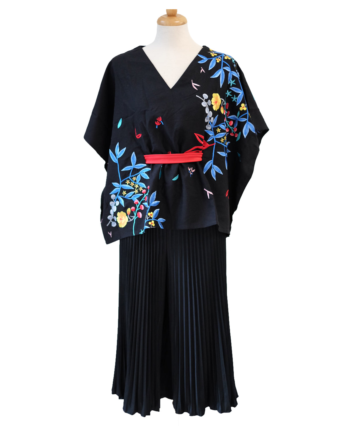BLACK 花 HANA Embroidery Multiway Top