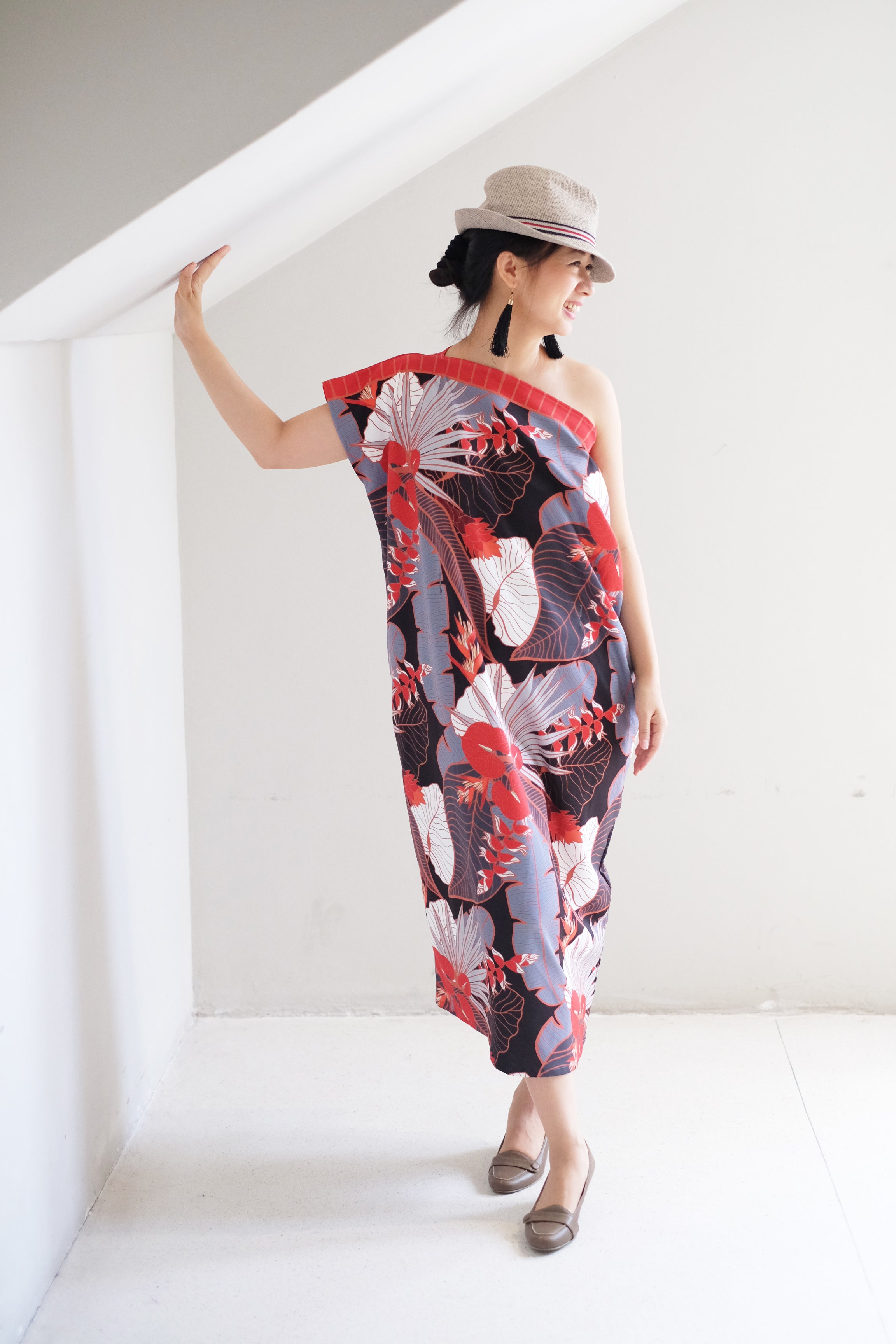 [SINGAPORE STORY] Tropical Garden Kimono Dress