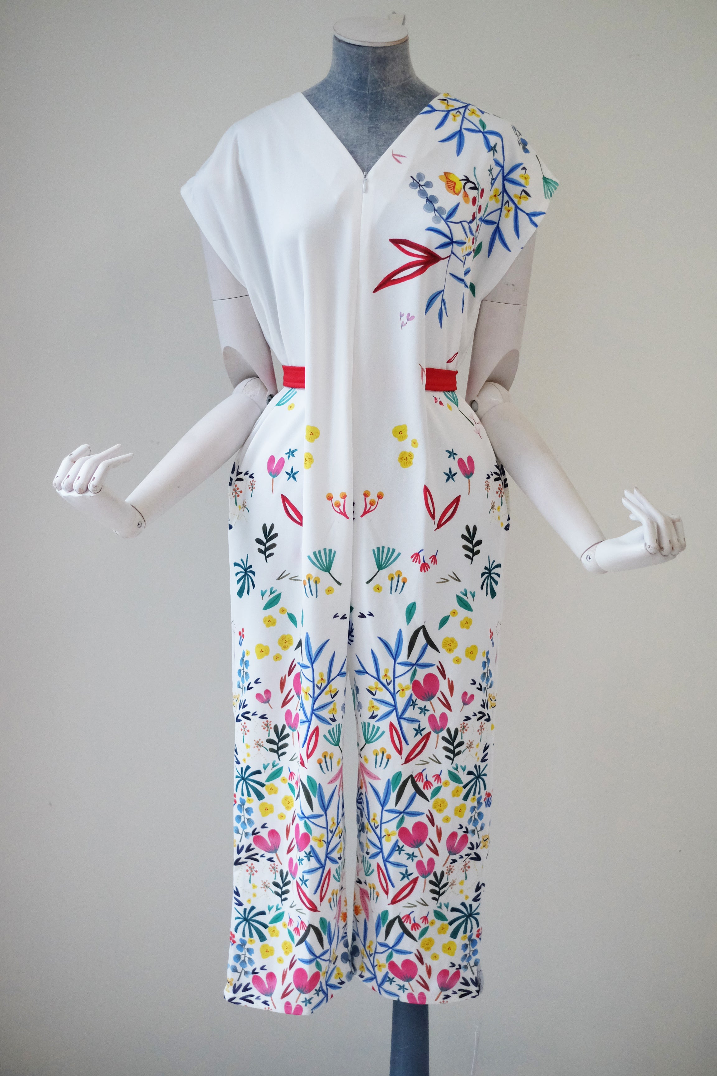 WHITE 花 HANA Slim Jumpsuit