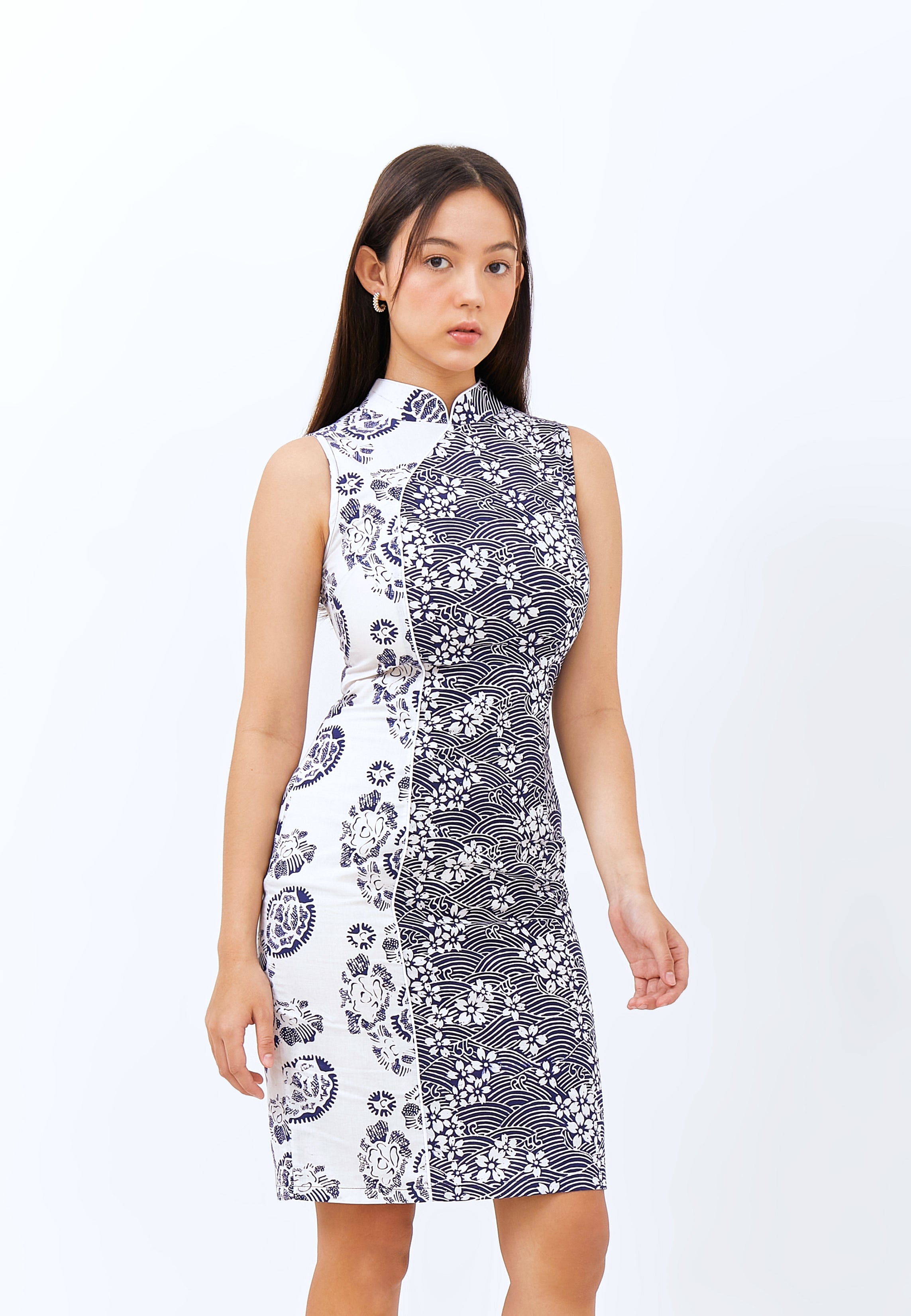 SAKURA さくら NAVY Batik Cheongsam Dress