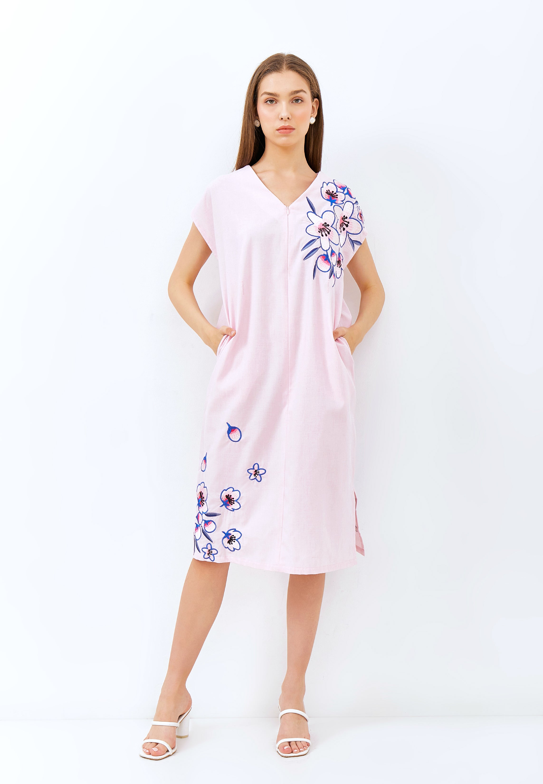 CHERRY BLOSSOM Embroidery Pink Kimono Straight