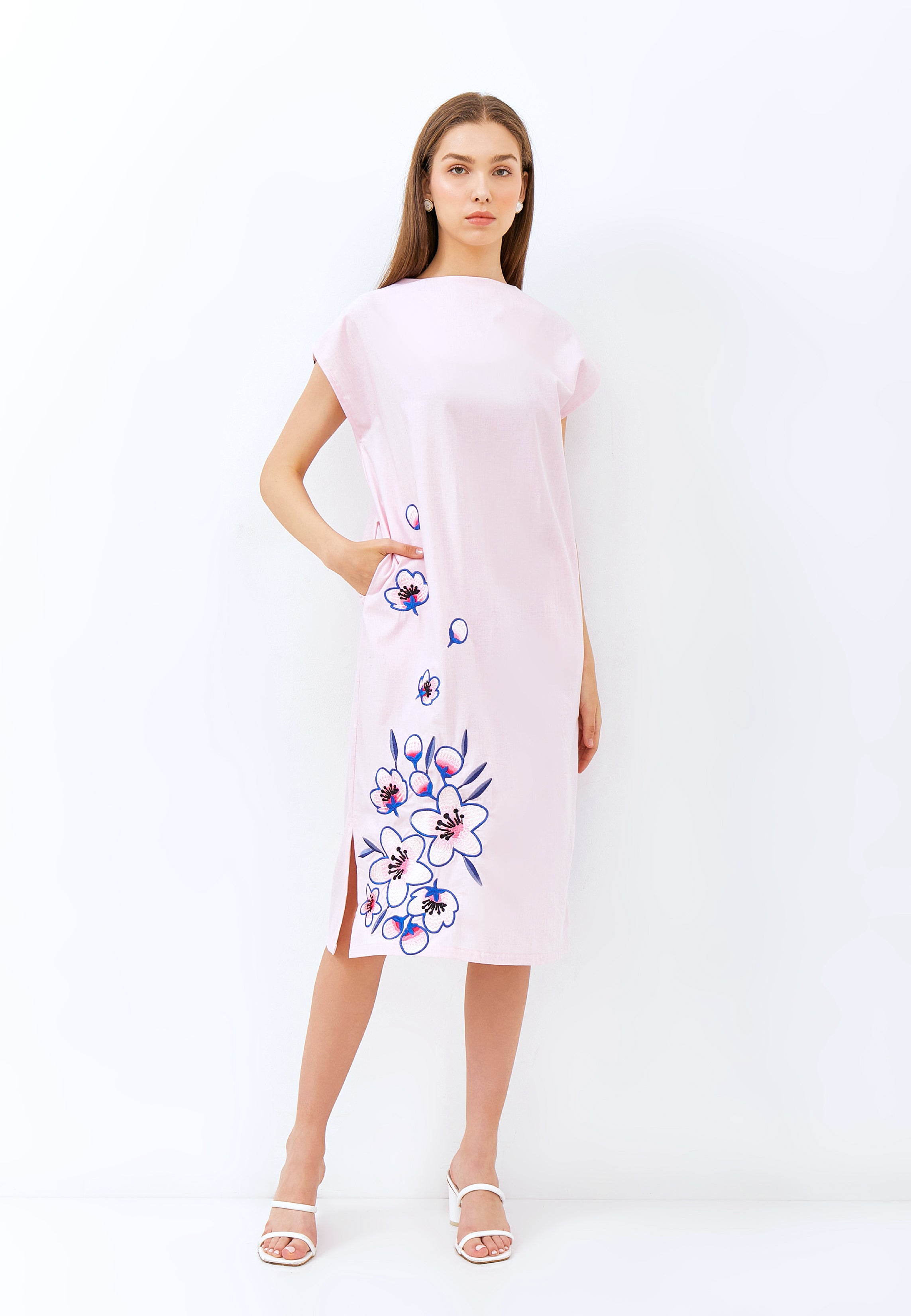 CHERRY BLOSSOM Embroidery Pink Kimono Straight
