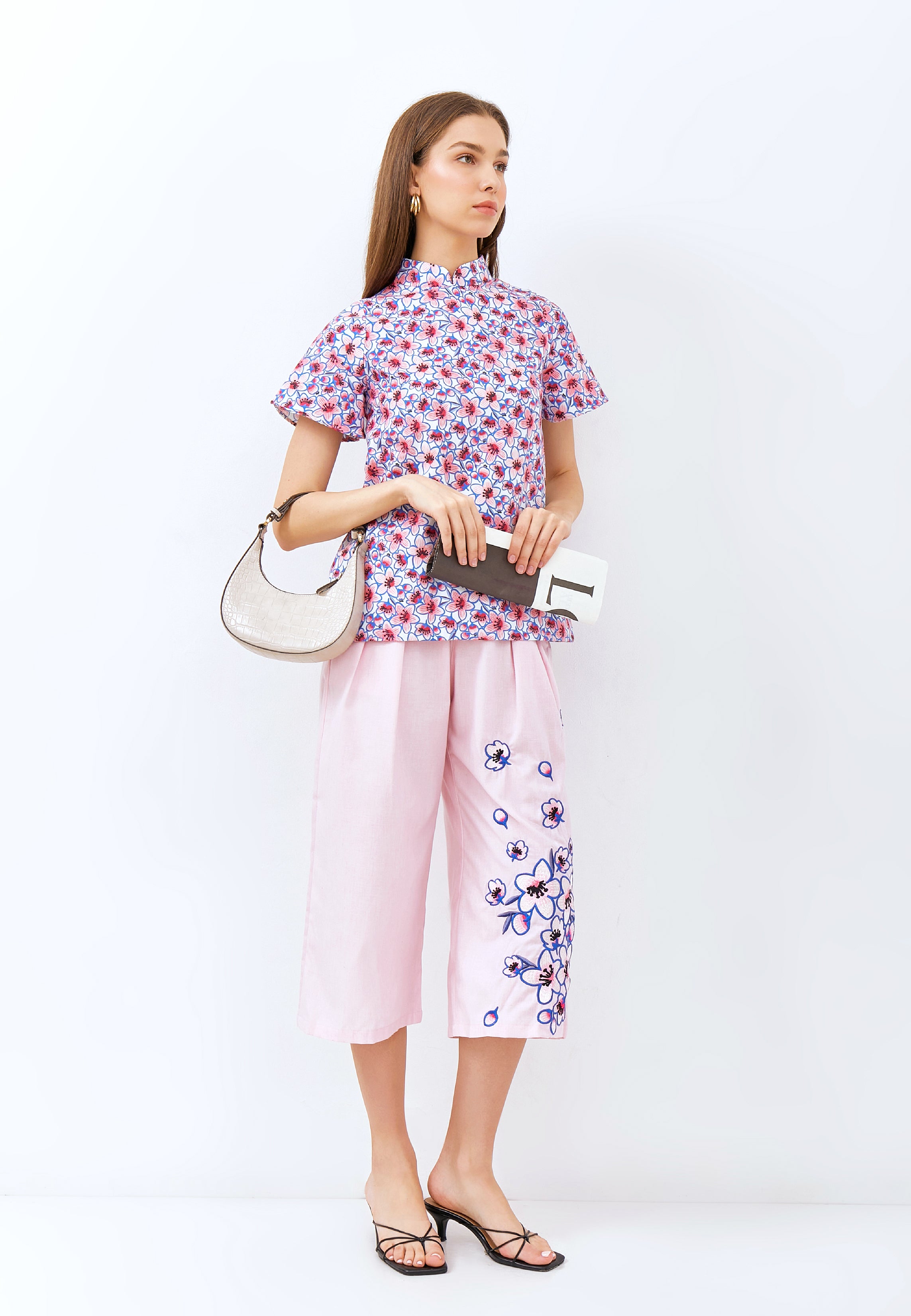 CHERRY BLOSSOM Sleeve Cheongsam Top