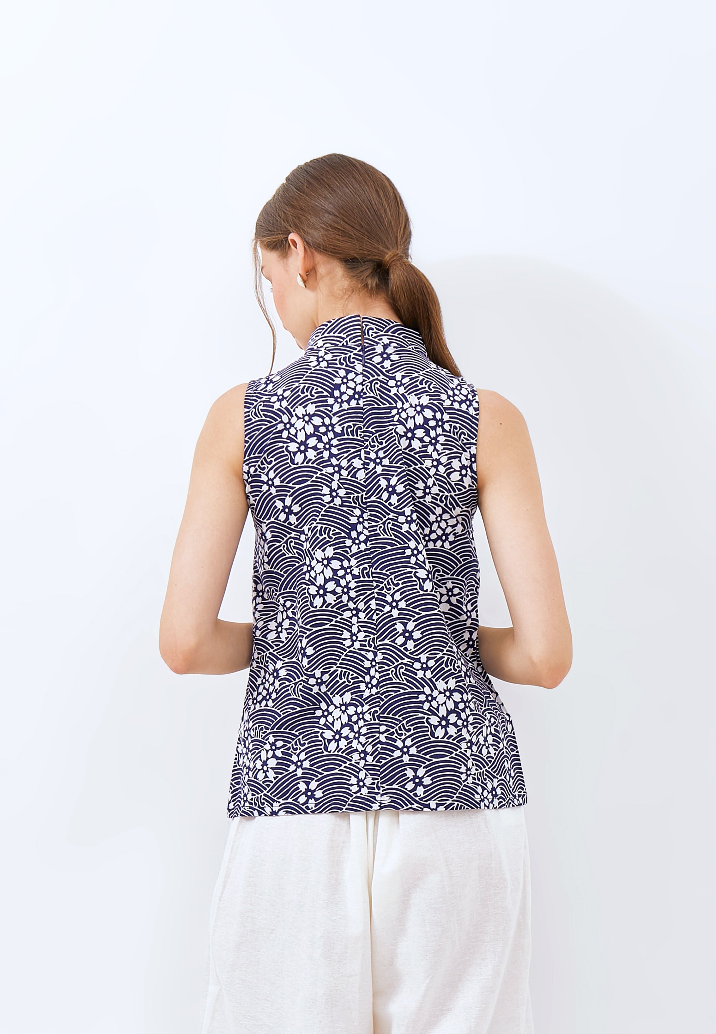 SAKURA さくら NAVY Batik Cheongsam Top