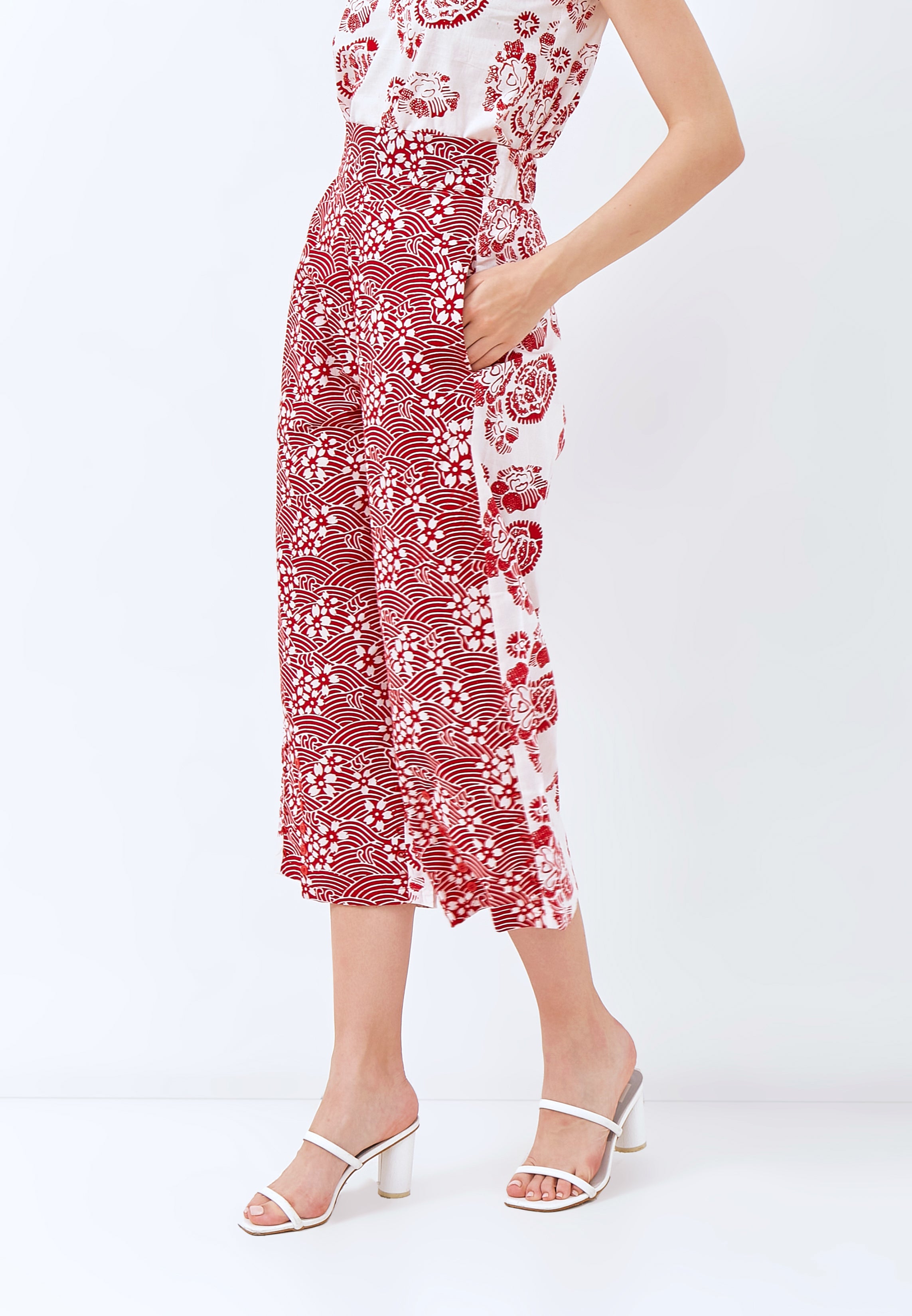 SAKURA さくら Red 3-Way Pants