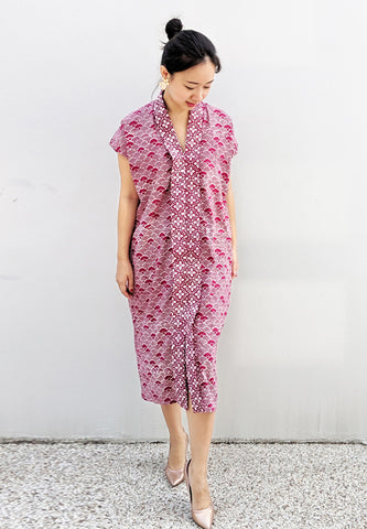 SEIGAIHA せいがいは Batik Nyonya Dress Burgundy